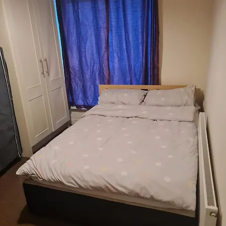 Guest house For Rent In City, Ireland Waterford