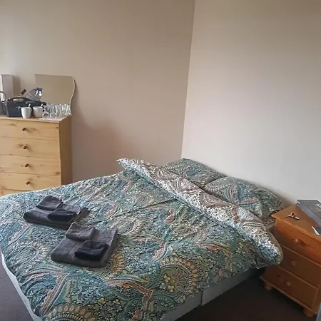 For Rent In City, Ireland * Waterford